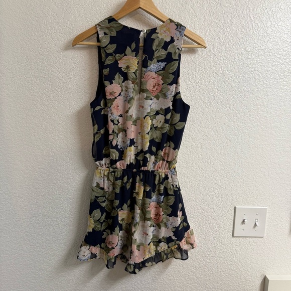 Show Me Your Mumu Floral Riri Romper Size XS - Picture 3 of 6